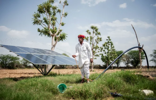 Solar-Revolution-Groundwater-Climate-Desk-Science-1476252781